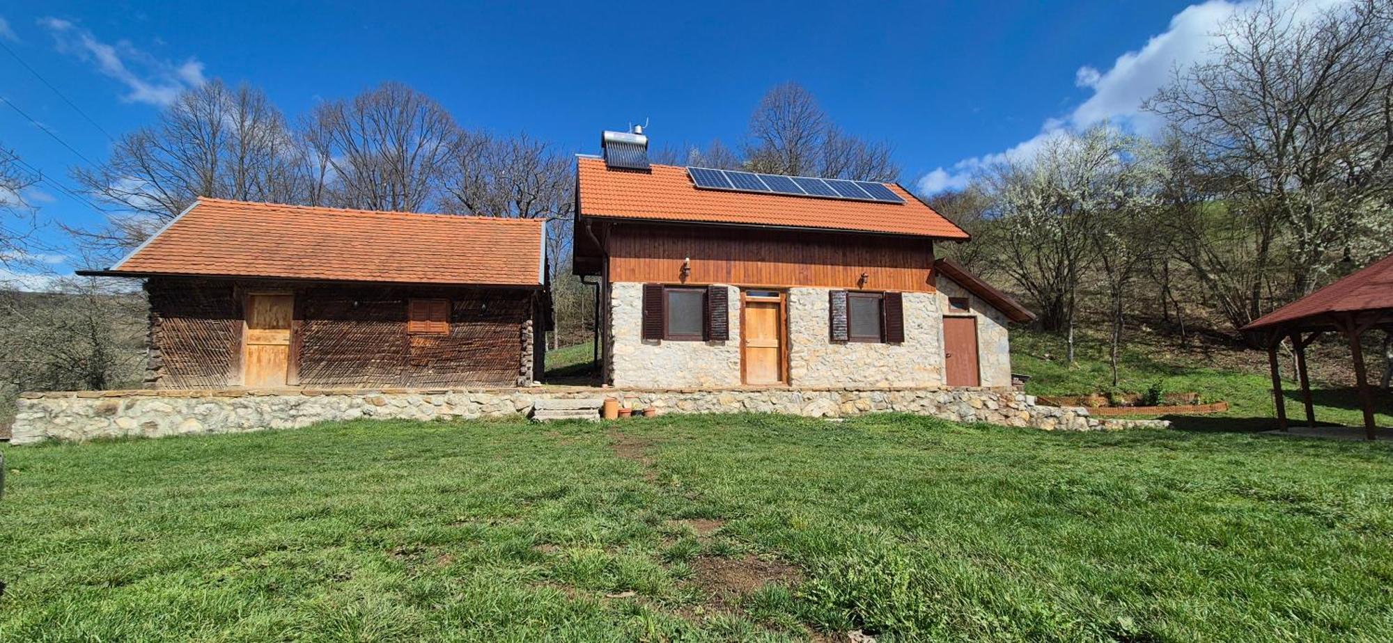 Salas U Bregu In Cheile Carasului Crasova Exterior foto